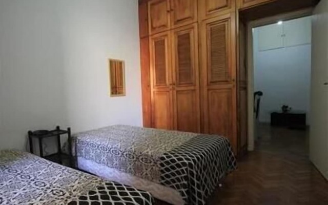 GoHouse Copacabana 808