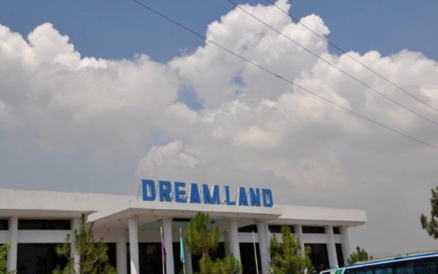 Dreamland Hotel