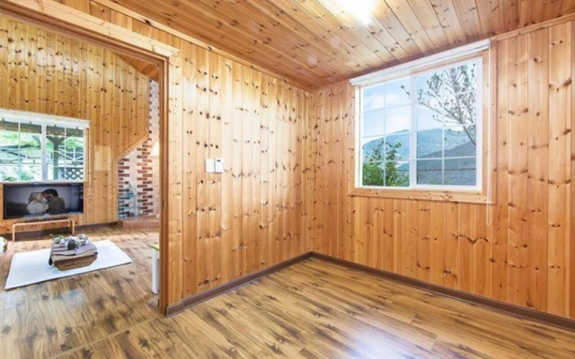 Sancheong Dolkkotdam Pension