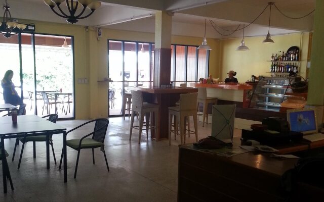 Blanco Room & Apartments