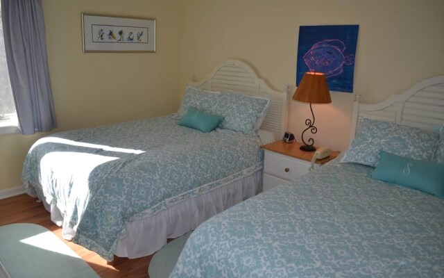 PPV F-3 - 2 Br Condo
