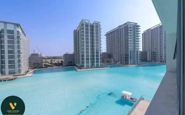 Vogue Lagoon District One Residence