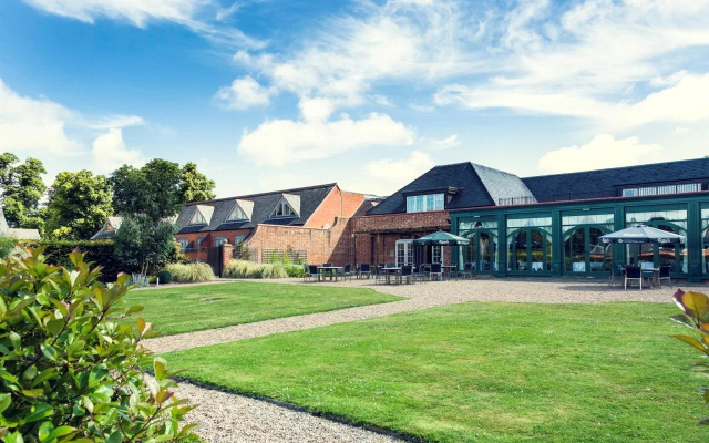 Walton Hall