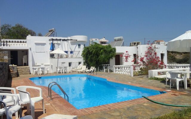 Apartment With one Bedroom in Ammoudara, With Pool Access, Balcony and