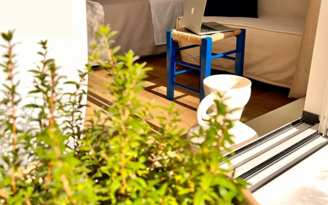 Adi Boutique House