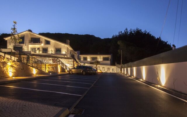 Hillside House Suites & Spa