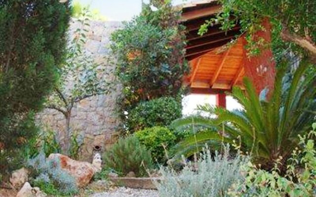House With 4 Bedrooms in Dénia, With Wonderful Mountain View, Private