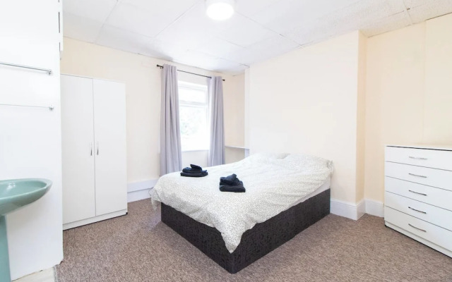 Brookvale Guest House Room 14