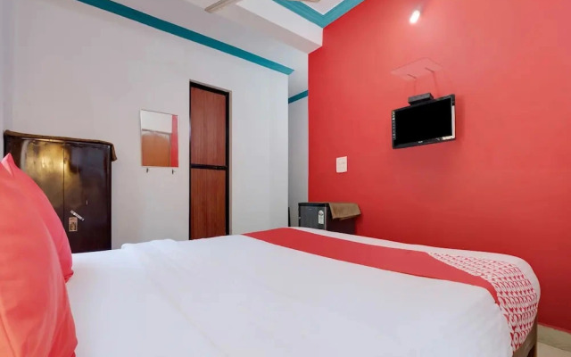 Waves 18 By OYO Rooms