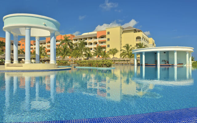 Iberostar Selection Rose Hall Suites