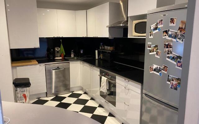 Appartement quartier calme. Proche Port et plages.