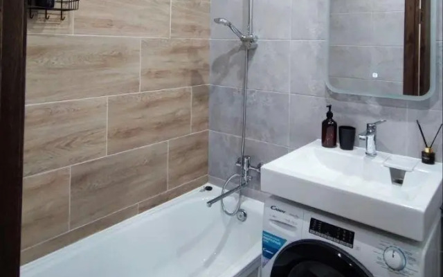 Апартаменты на Богатырском проспекте 2Астр1