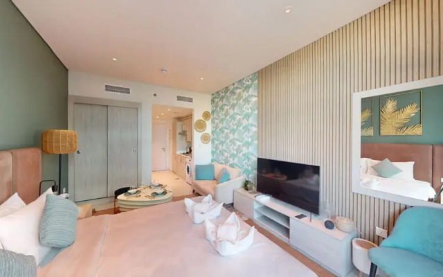 Palm Jumeirah - Seven Palm 245