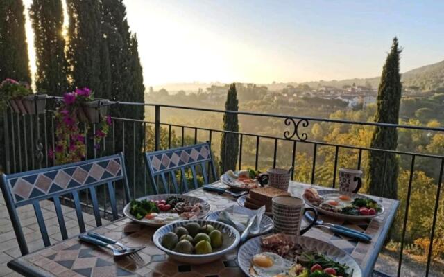 GLI ALBERI apartment with view