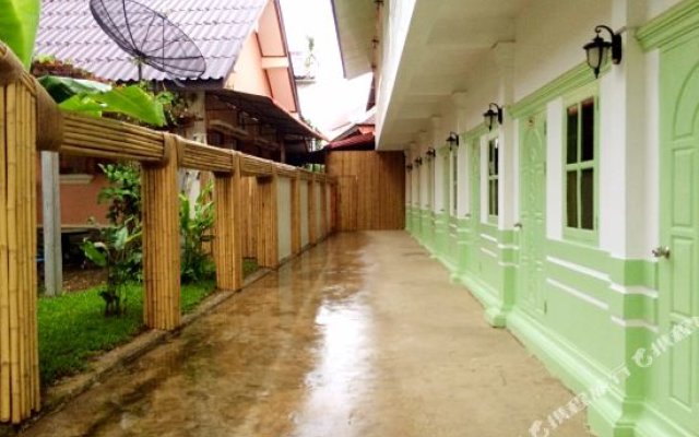 Phong Lack Guesthouse