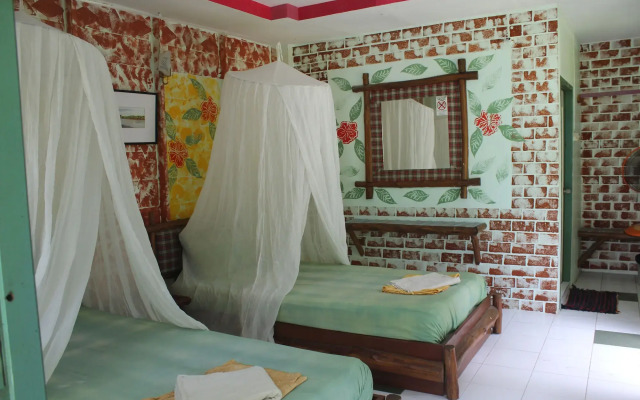 Chill Out Bar and Bungalows