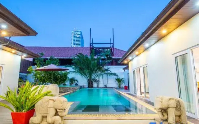 Seaside Villa 2 Pools,beach at 50m