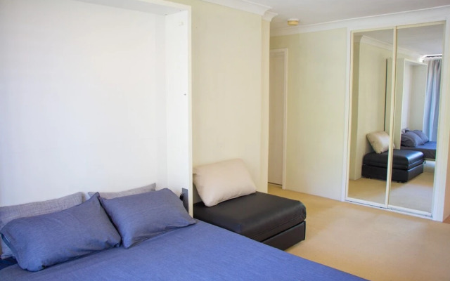 Riverpark-studio apartment