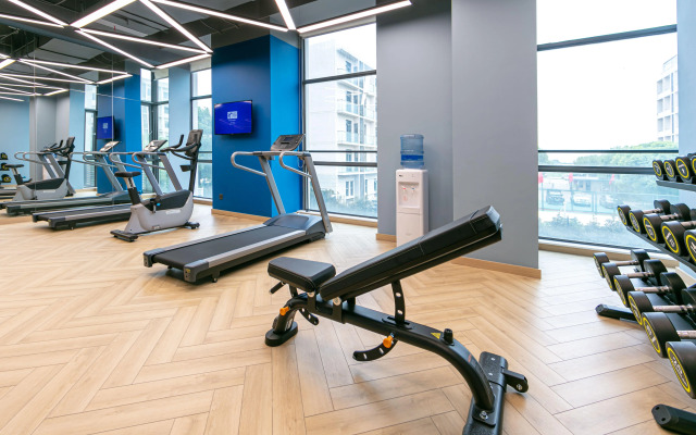 Holiday Inn Express Shanghai Pudong Airport