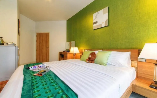 Capital O OYO 737 Beyond Suite Rama8