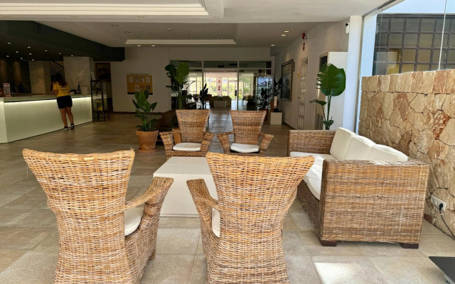 Hotel Cabot Cala Ferrera