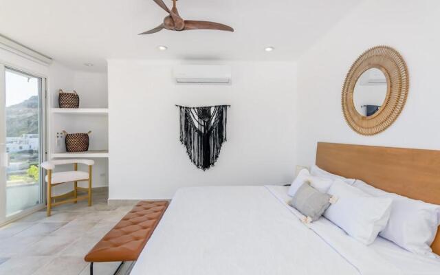 The one and only Pedregal Hollywood House