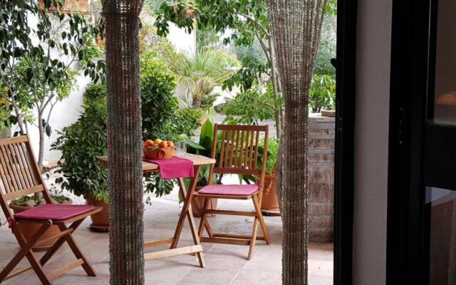 Dommos - Caracol Apartments