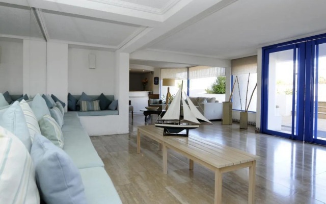 MR Mar Suites