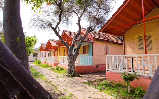 Toll Hotel