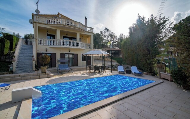 "villa Napolia - Luxury Villa With Amazing Sea View"