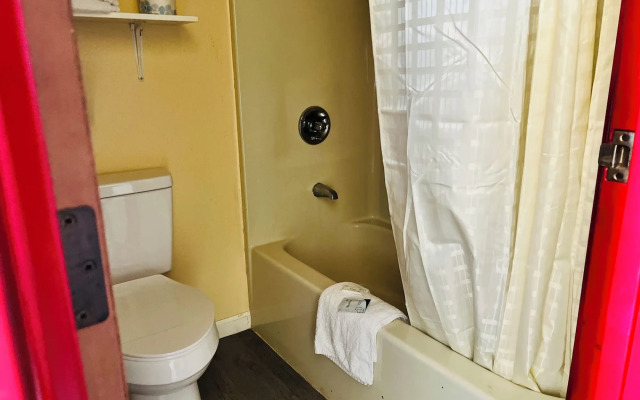 Rosewood Inn By OYO Union City I-69