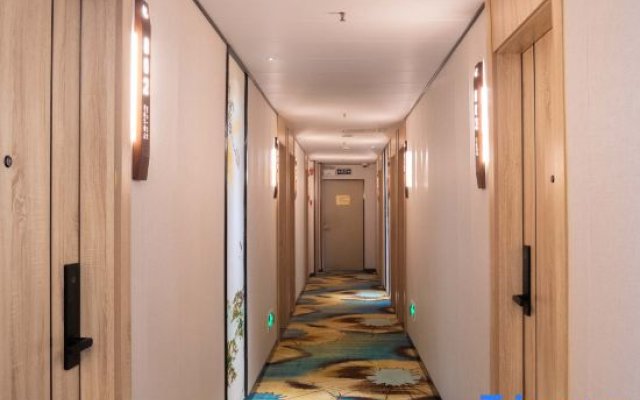 Wenxing Hotel (Guangzhou Beijing Road Pedestrian Street Haizhu Square Subway Station)