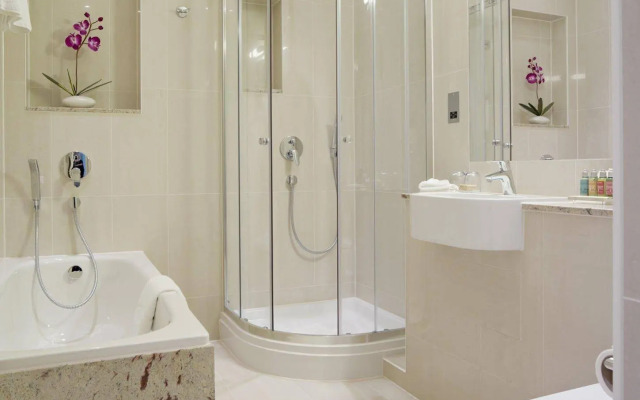 Park International Hotel