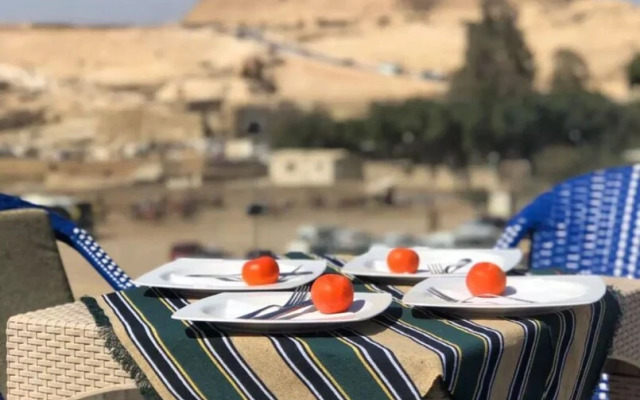 Tut Pyramids View Hotel