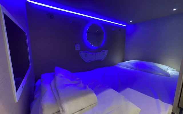 Urban Cube Hostel Sevilla