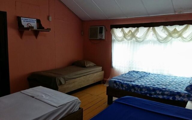 Doras Hostel