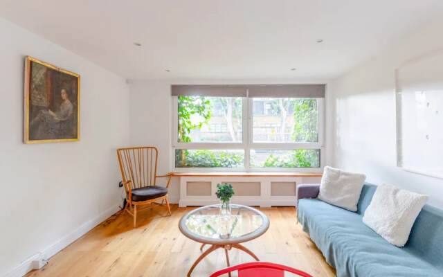 Spacious 1 Bedroom Apartment in Vibrant Angel