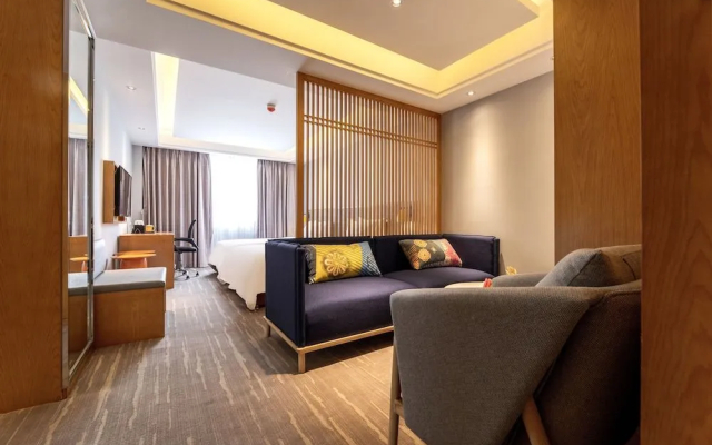 Holiday Inn Express Daocheng Yading