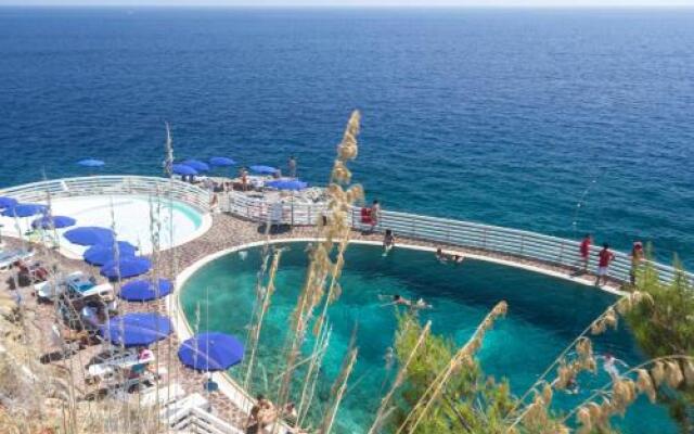 Trilocale Capo d'Arco