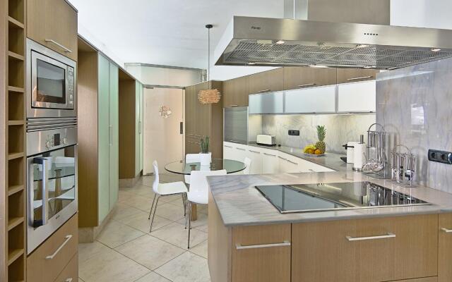 Villa Sunset Deluxe Live Luxury Lifestyle in Ibiza