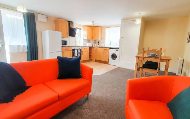 Charming 1-bed Apartment in Stroud