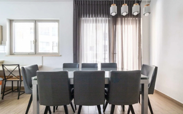 Jaffa- Beautiful 3 Bedroom Apartment Best Location