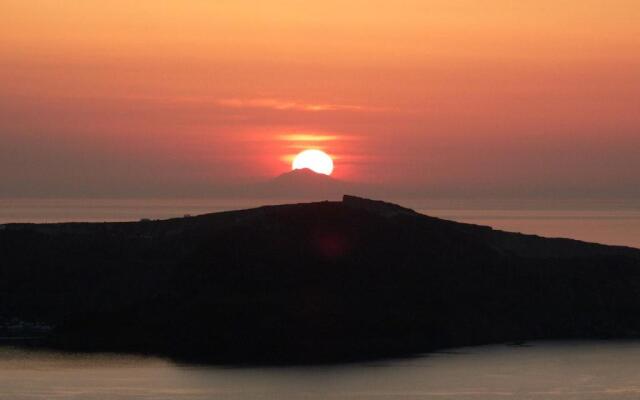 Yposkafo Suites - Private Studio - Santorini