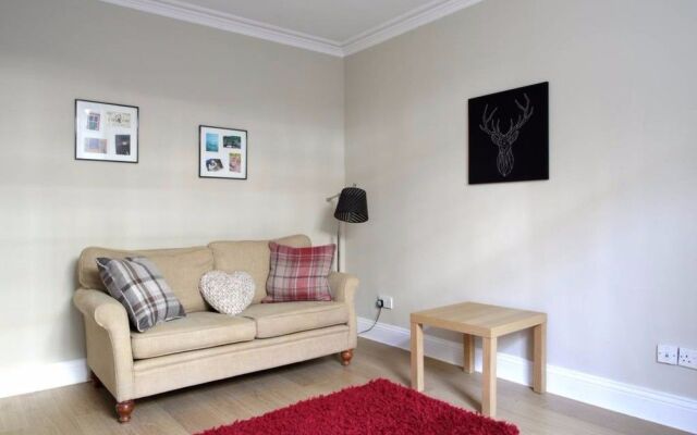 Central New Town Flat