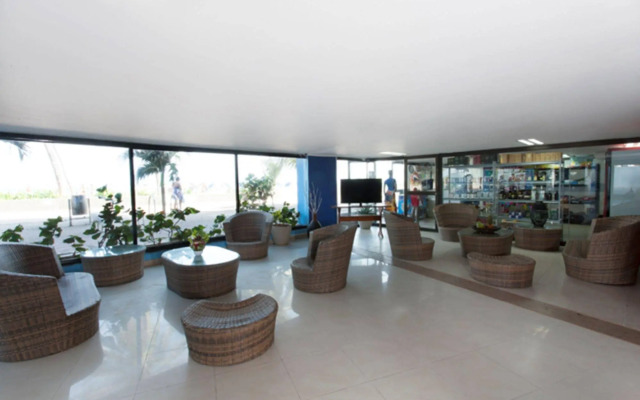 Hotel On Vacation Blue Tone