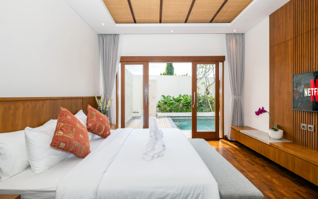 Taman Seminyak Suites