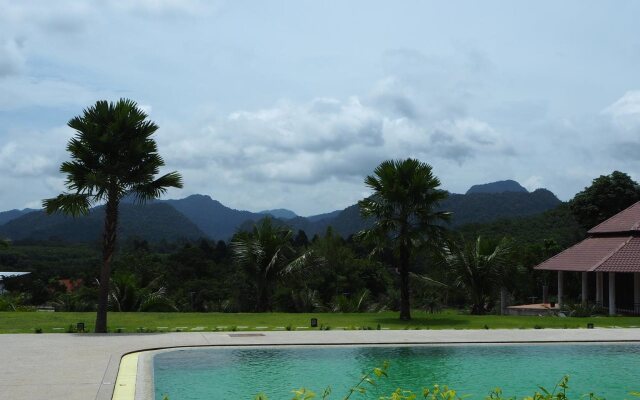 Takhun Mountain View Hotel