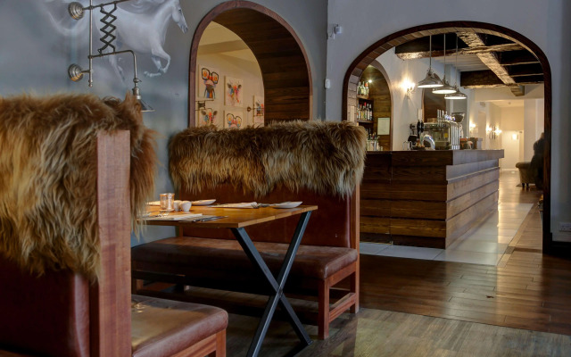 Best Western Plus Croft Hotel