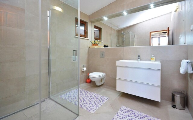 Beautiful Home in Stari Grad With Wifi and 1 Bedrooms