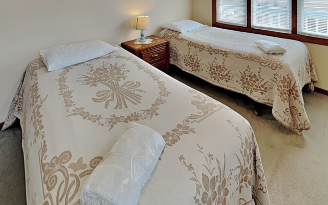 Hoff 1 by Topsail Realty